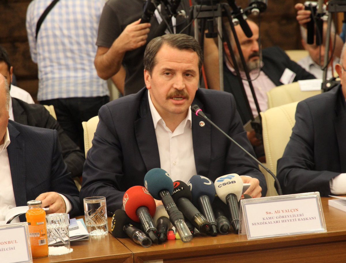 Kamu Görevlileri Sendikaları Heyet Başkanı, Memur-Sen Genel Başkanı .<a href="/_aliyalcin_/">Ali YALÇIN</a> konuşuyor. #TopluSözleşme