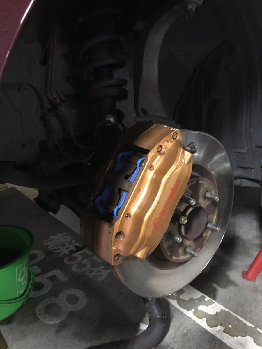 じゃんぺい Z33オーバヒートの為 サーモスタット交換 電動ファンモーター交換 ラジエーターホース交換 ついでにブレーキパッド交換 ファンモーターはリコールらしいけど 期限切れ 俺の車じゃないけどジュース一本でここまでの仕事 一言言えるのは酒飲み じゃんぺい Z33オーバヒートの為 サーモスタット交換 電動ファンモーター交換 ラジエーターホース交換 ついでにブレーキパッド交換 ファンモーターはリコールらしいけど 期限切れ 俺の車じゃないけどジュース一本でここまでの仕事 一言言えるのは酒飲み