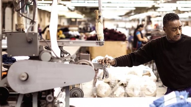 livia__v's tweet photo. #Robotics is going reinvent manufacturing and change the retail industry. https://t.co/3vWbF0YYM6 https://t.co/jMdK7sdLrJ