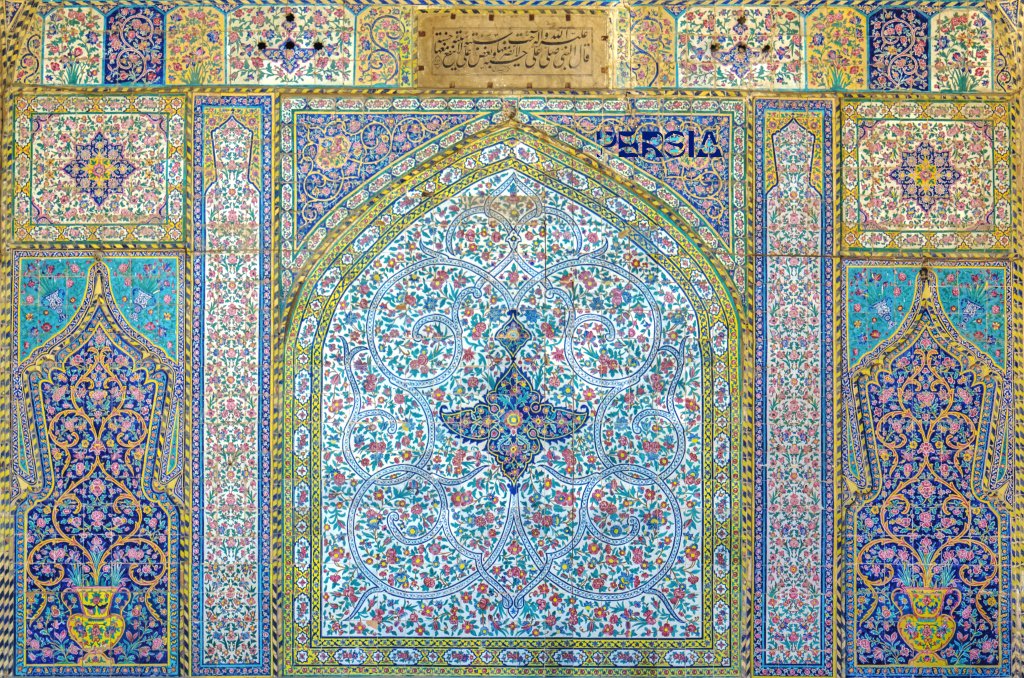 surfingpersia's tweet photo. Silent prayer calls in surrounding of thine (c) 🕌
#beauty #tenderness #colorful #Mosque #Persia #Shiraz #Iran #ancient #triptopersia #Travel https://t.co/ra1ebLQ00B