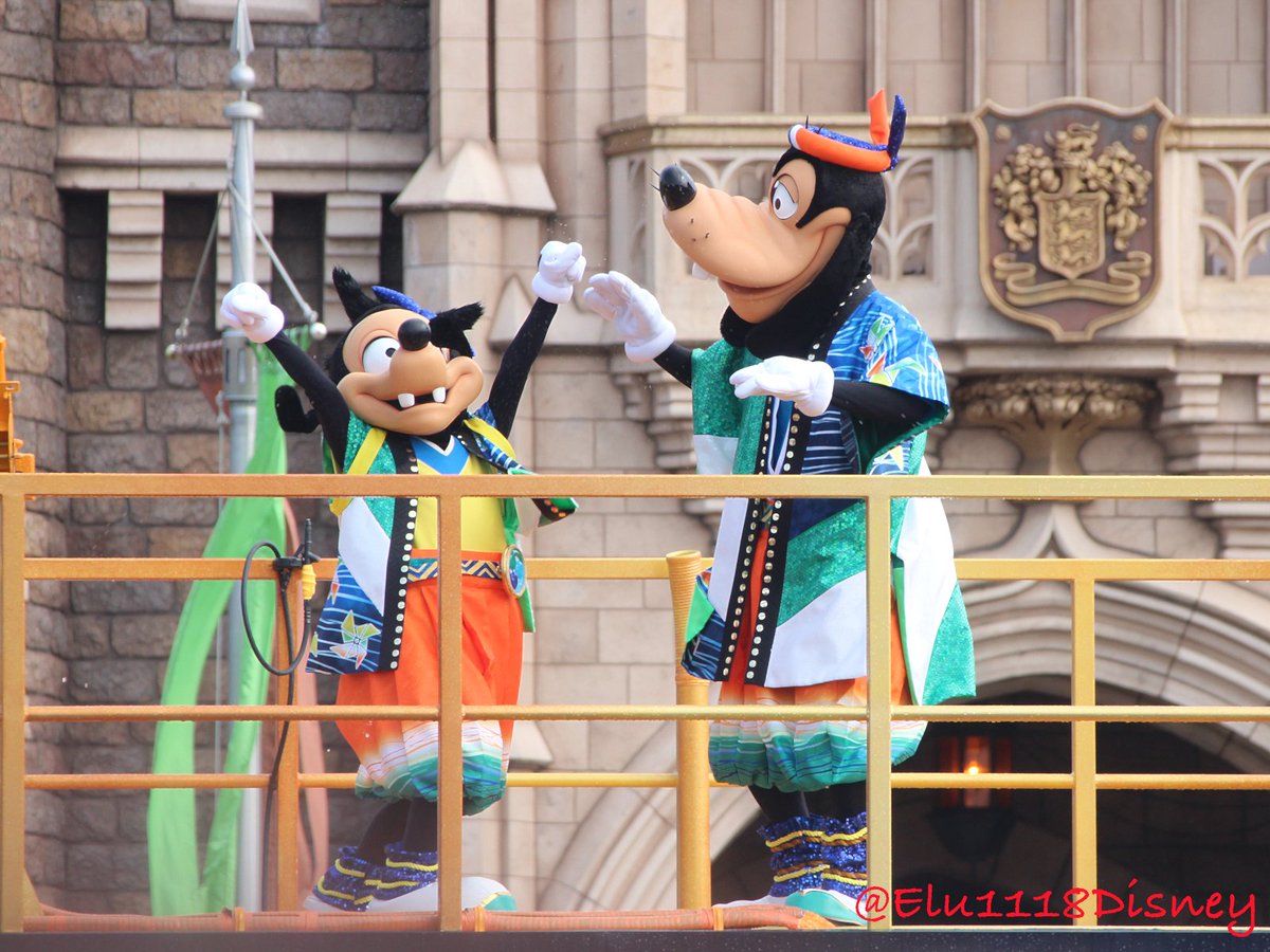 Elu グーフィーに いいこいいこ されるマックス Disney Tdl ディズニー夏祭り 燦水サマービート グーフィー マックス