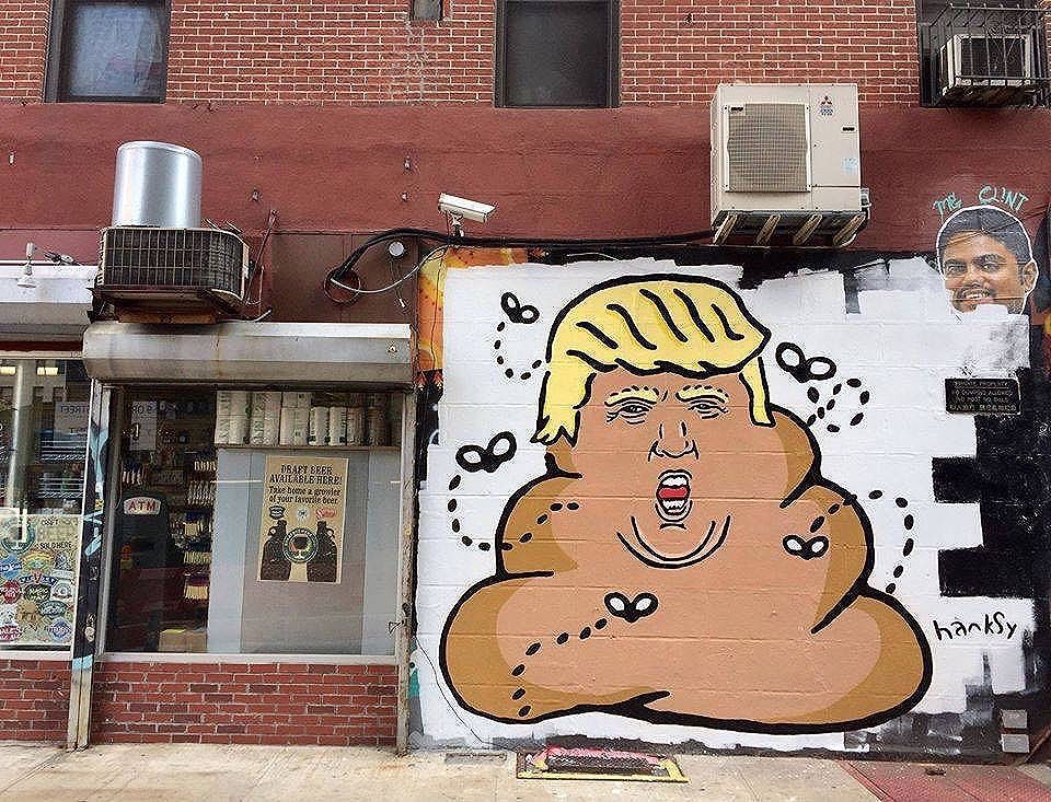 #DumpTrump by @hanksynyc #graffiti #streetart #politics #yesplease #trump #hanksy #painteverywhere