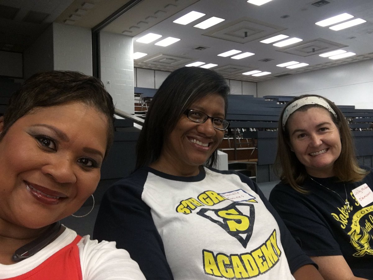 Doing the #EdCampJCPS! #rf6aheroes <a href="/6thGradeFalcons/">Robert Frost</a>