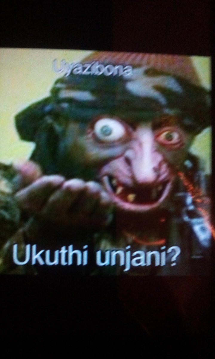 MoipakiMasego's tweet image. #Blessers want yellow bones like bananas.😏😄
Do you see yourself ?🙈🙈
These are my shoes take your hands off my shoes.😤😨