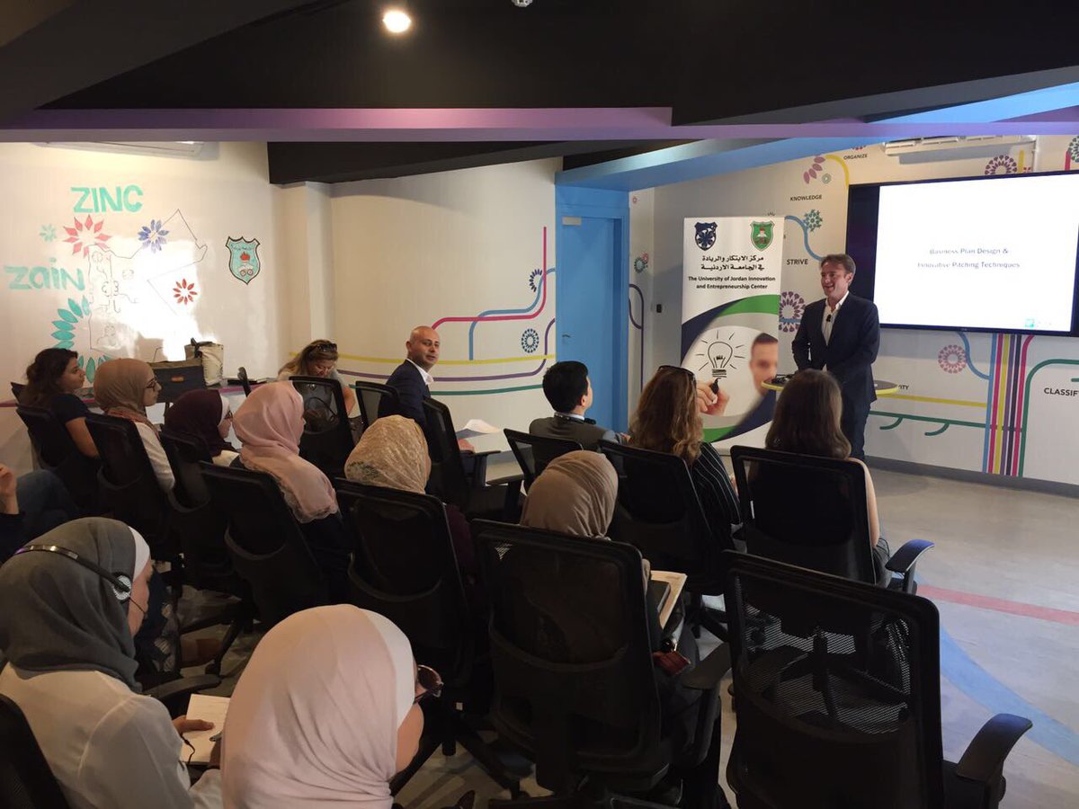 ZINCJordan's tweet photo. Mr. Patrick McGinnis is explaining how to become an entrepreneur without quitting the day job at #ZINCJU https://t.co/UWsiLYYV73