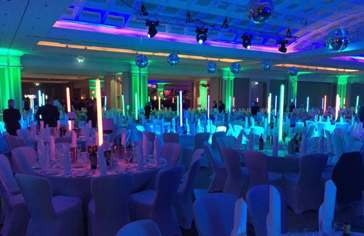 TableArtUAE's tweet photo. Table Art offers a unique service by working closely with organisers to develop a bespoke choreographed lighting display. #TableArt https://t.co/1ewu9XjJBv
