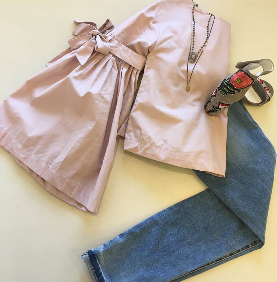 shopatbella's tweet photo. It’s all about the Sleeves… https://t.co/GdSNf795iH https://t.co/LmCBerMOCJ