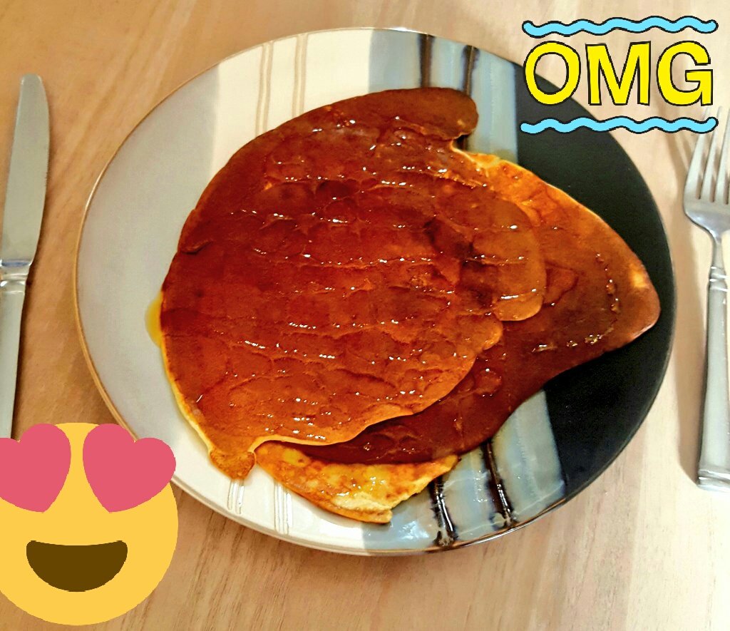 WoolcombeBeth's tweet photo. They're not perfect shape but it's the first time I've made pancakes by myself because my mum's camping and my dad's at work https://t.co/VZJUSqdHkZ