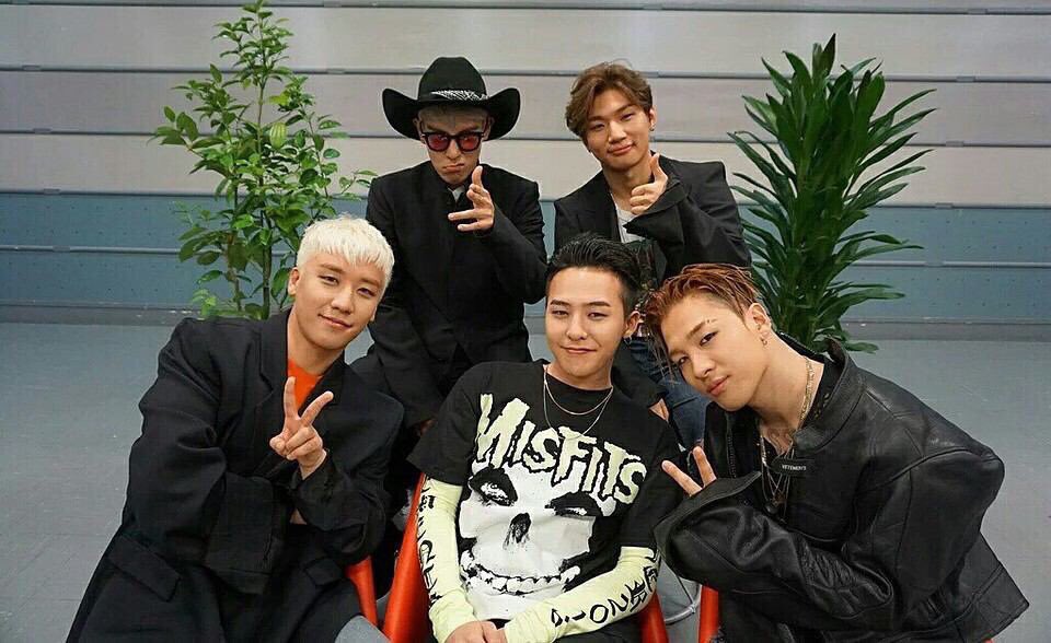 VIP_0321jp's tweet photo. #VIPs 
#FanArmyFaceOff https://t.co/Plm5b9Whxt