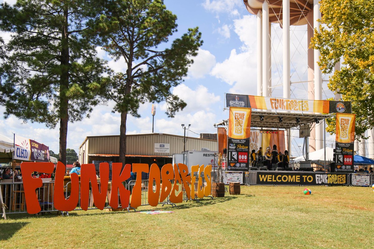 funktoberfest's tweet photo. Get ready to get funky at #Funktoberfest2017. This years music lineup is going to be on FIRE with FUNK 🔥🔥🔥 https://t.co/jFVQF0pcmq https://t.co/V8woabLrJS