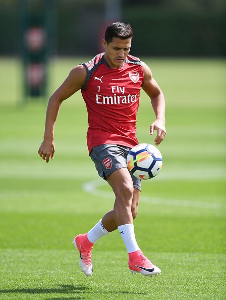 AFTVMedia's tweet photo. Welcome back, Alexis! https://t.co/YjfRgcx62R