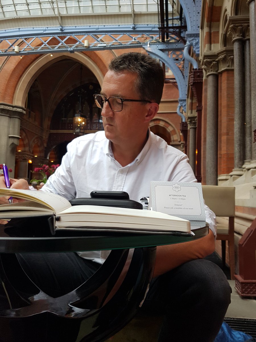 AndyBirch1965's tweet photo. @thomaspower still using a pen? How very quaint! https://t.co/oPouZ9alBi