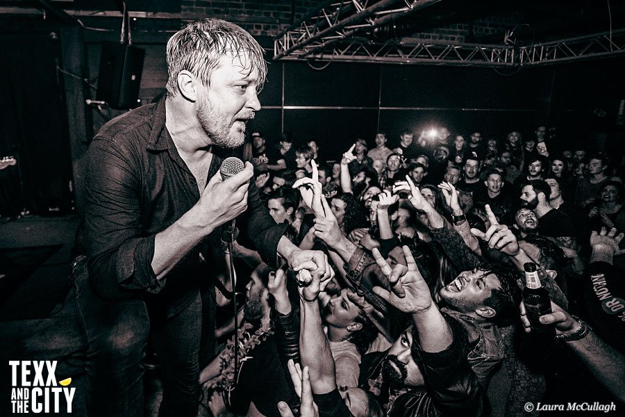 A crammed Mercury give Van Coke Kartel the send-off they deserve at their last show. texxandthecity.com/2017/08/review…