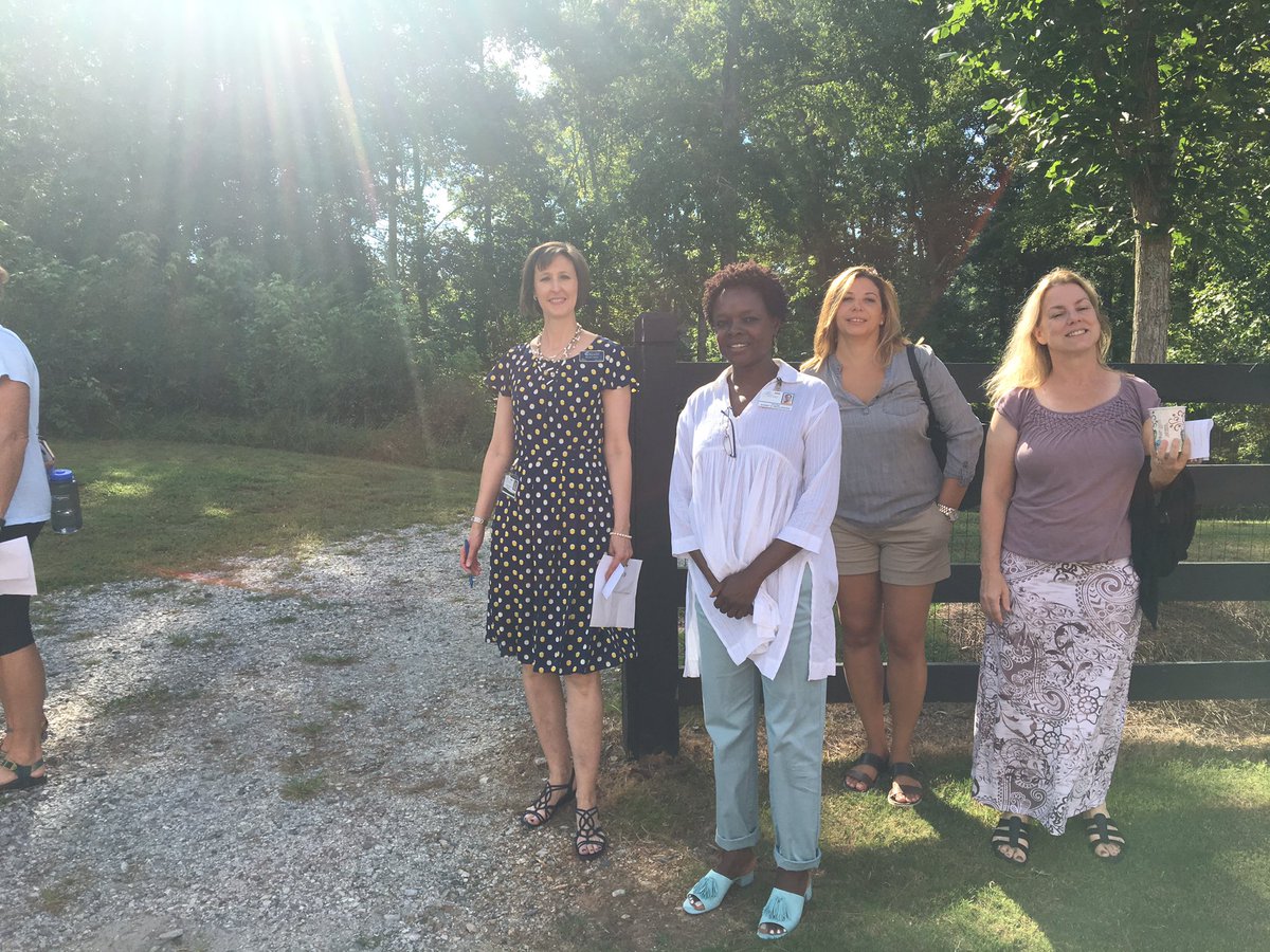 revjeffdavis's tweet photo. El azteca trail #chsspeedhunt #polyglots
@cambridgehs1 https://t.co/ilAWCbfBMR