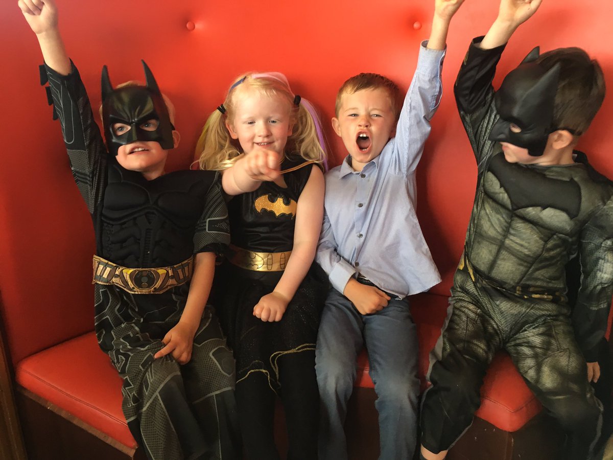 MumsAndTots's tweet photo. One very happy 5 year old Robyn after a fun filled super hero party at the AMAZING @HamleysDublin @DundrumTC 💕#besttoystoreever https://t.co/SG1BCXcSBP