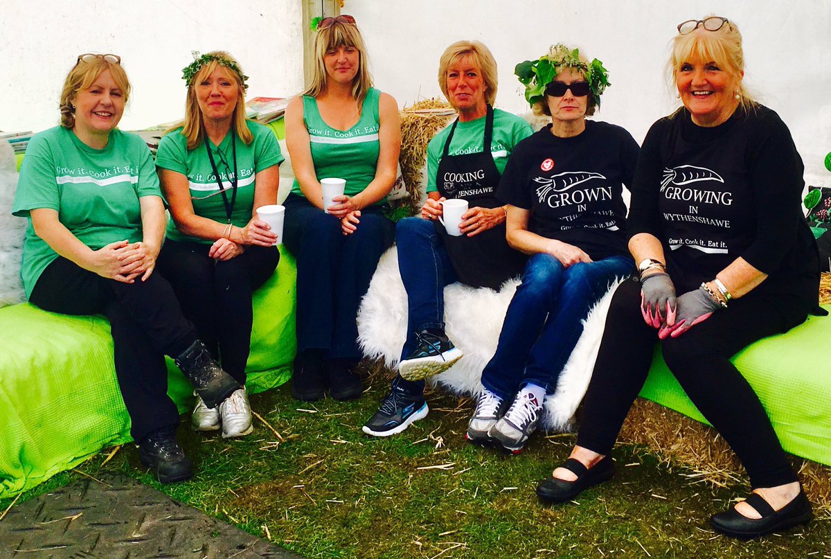 THIS WEEK AT #PLANTPOWEREDSUNDAYS! 

Come and celebrate how 💯% ace lavendar is with @realfoodteam. 
Family friendly fun. 🌱