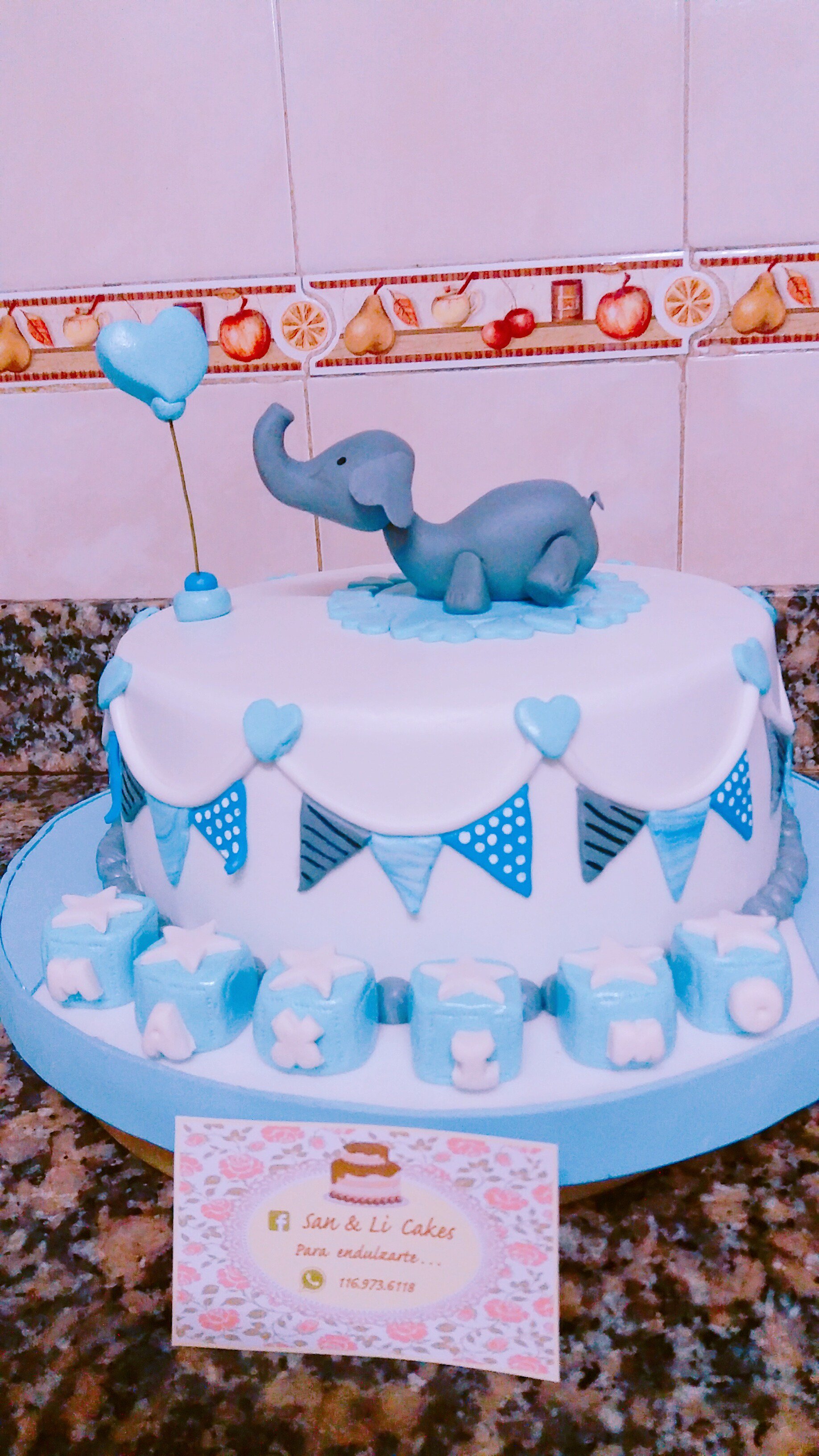 Cakes para baby hotsell shower de niño
