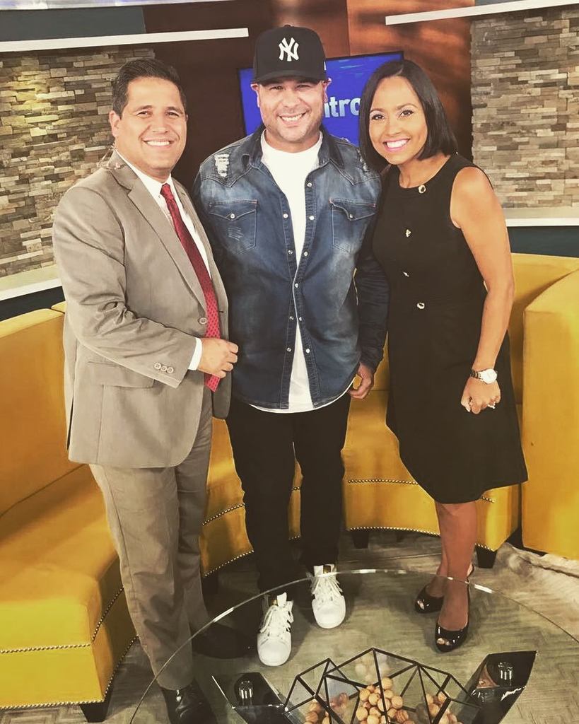 _jacobbarbosa's tweet photo. Gracias a Normando Valentine y Keila Hernandez por la entrevista y a Wapa TV pr la oportunidad. Agradecido 🙏🏻 #promotour #television #wapaa… https://t.co/nMu5hoeQAz