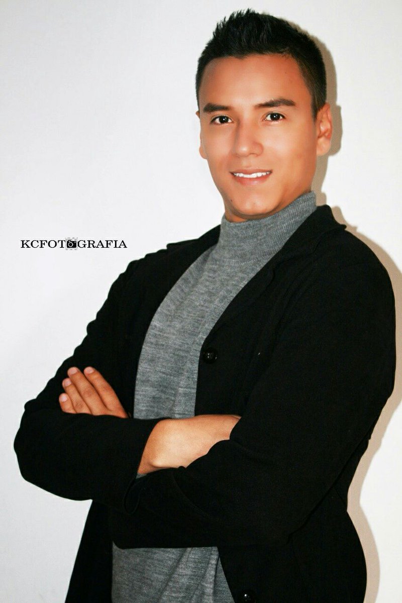 ArielRmodelo's tweet photo. Les comparto Algunas fotografias de mi renovación del Book y Mis nuevas Fotografias. un abrazo al alma #model #modelo #book #Actor https://t.co/uj02clDiVQ