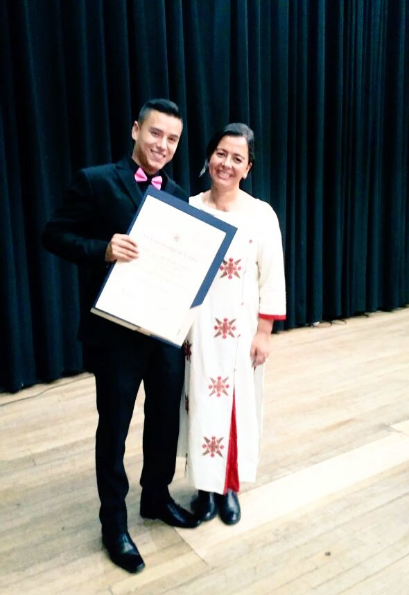 ArielRmodelo's tweet photo. Esta semana obtuve un logro maravilloso me gradue como profesional Universitario de la Universidad de Caldas de Licenciado en Artes. #Actor https://t.co/0ECF3XVtEq
