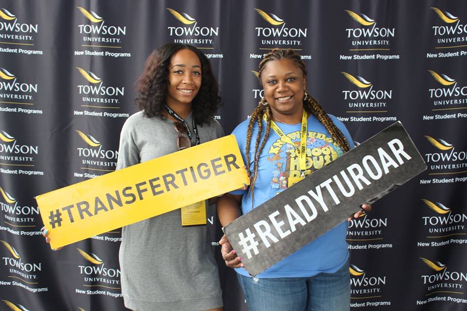 TUFamily's tweet photo. Check out these spirited #transfertiger families from Thursday's orientation! https://t.co/y8zoAF3oZg