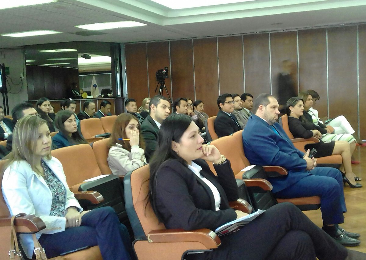 CorteConstEcu's tweet photo. Jueces y autoridades participan en #CharlasConstiticionales organizadas por @CorteConstEcu https://t.co/jlnqSHWfIH