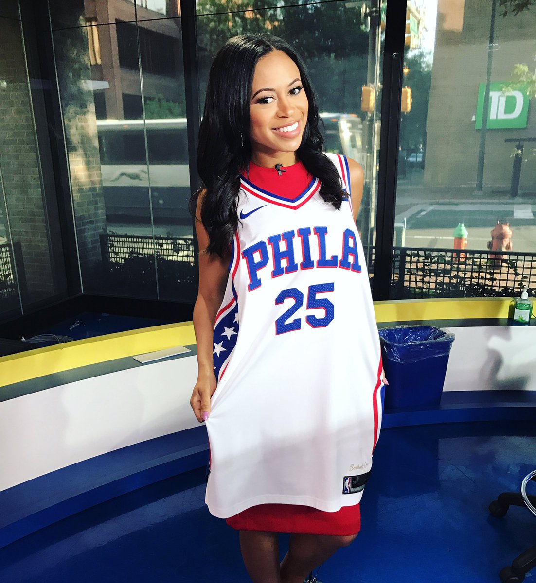 Alex Holley on X: I had to try on the new #Sixers jersey! SN