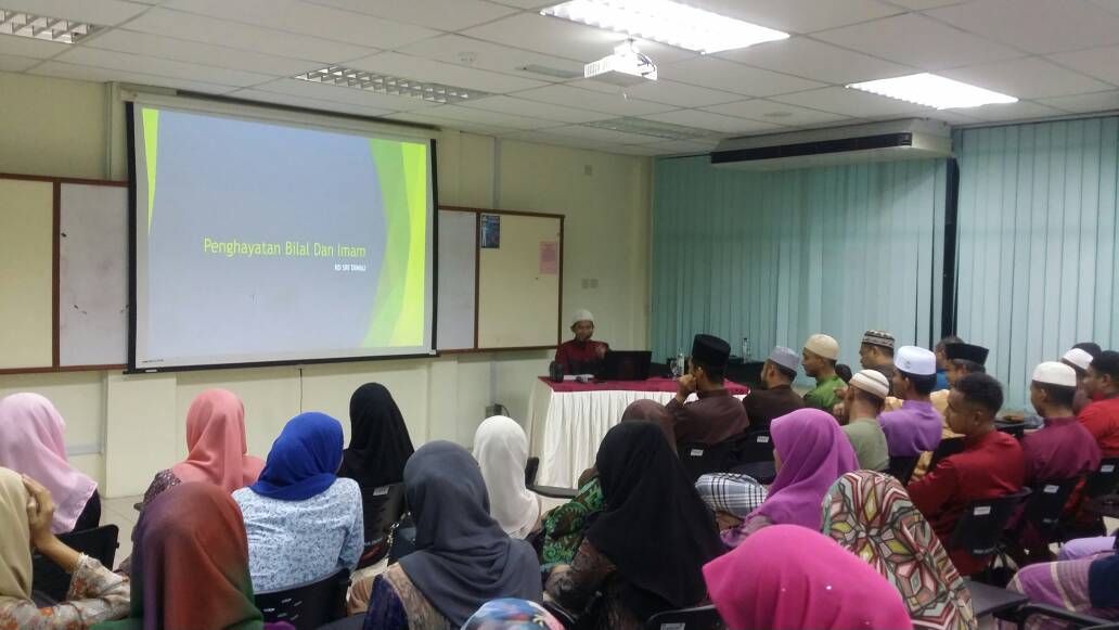 KdSriTawau's tweet photo. Ceramah Penghayatan Imam dan Bilal 'Success is calling u 5 times a day' #TheNavyPeople #BakatLaut @syedzahirputra @MPA_Timur @mykamarul https://t.co/zwJNHngw2O