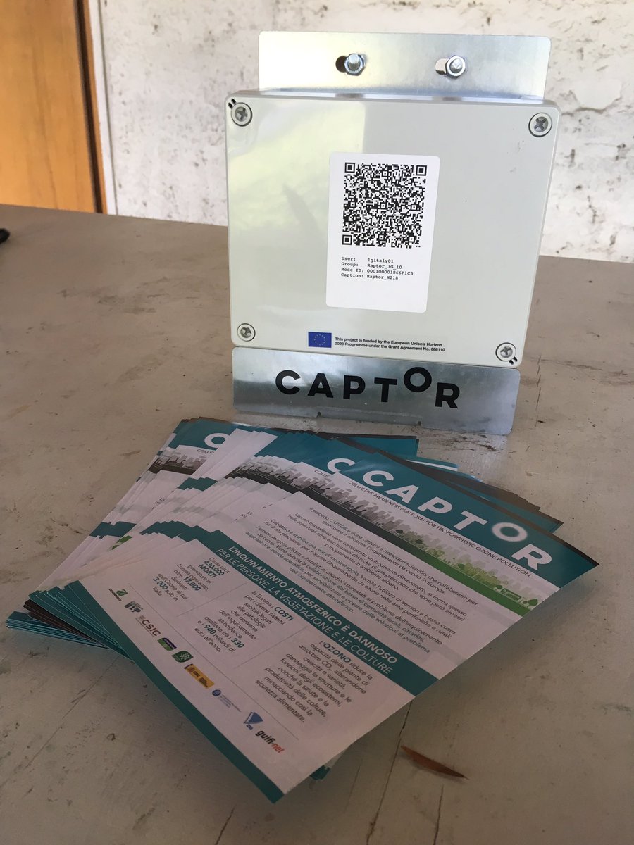 LegambienteLomb's tweet photo. Installate nella bergamasca centraline monitoraggio #ozono @captor_air cittadini coinvolti in attività di #citizenscience https://t.co/eZSejt2MfB