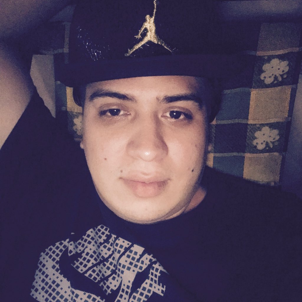yomar906's tweet photo. #NuevaFotoDePerfil https://t.co/Eb21QVvm2t