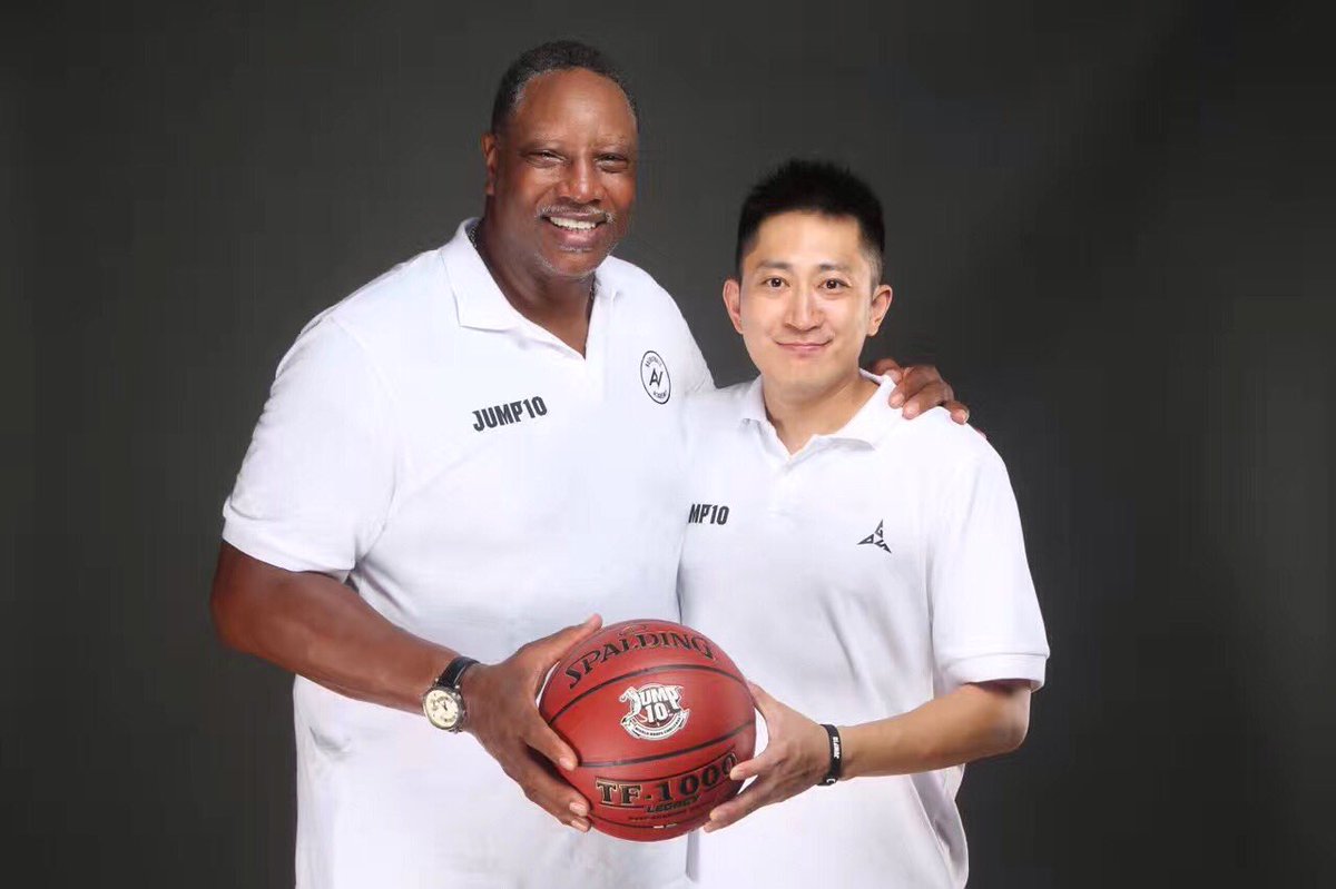 atomicdog14's tweet photo. With Andy Wu JUMP10 founder, let's get this amazing event started! https://t.co/iAYboEvouc