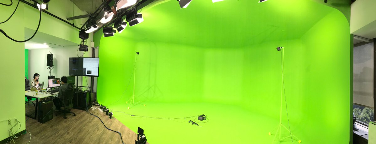 virtualworld_kr's tweet photo. Had 1st live from new studio today. Much left to be done and dusted. Hope to be WAY BETTER place than before. #virtualreality #mixedreality https://t.co/jvy042Qy9S