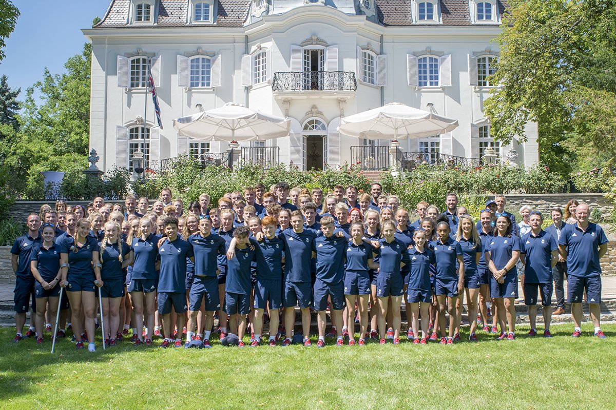 ukinhungary's tweet photo. Ambassador Lindsay welcomed @TeamGB after they have won 10 medals @gyor2017. #sportisGREAT #EYOF2017 #UKandHungary https://t.co/e8yUbTWT7H