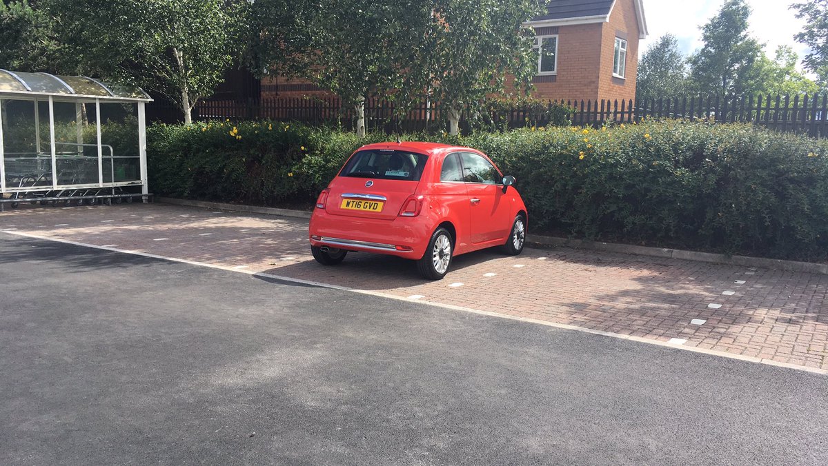 abzz_x's tweet photo. Becoming one of those nob heads that parks miles away from the shop 😂😂 https://t.co/dCHXvLZ07Z