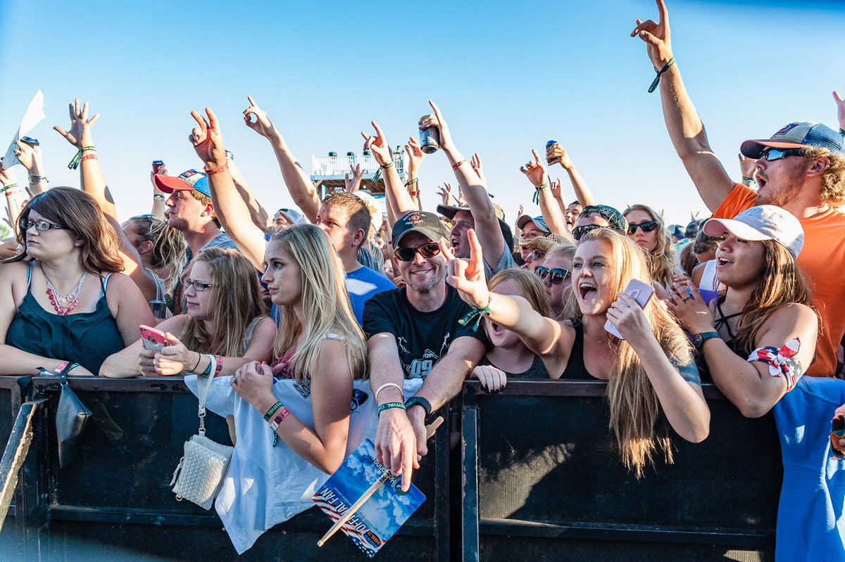 CountryotRiver's tweet photo. Whether you prefer 🤘 or ✌️, we all make the same face when we realize #COTRWI is only two days away. 😃 https://t.co/Lyn17wh1Sm