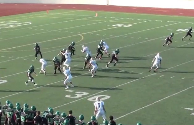Fresno_Rivals's tweet photo. Bulldog Commitment Highlights: 2018 Parker
https://t.co/vzfNLH9PBw https://t.co/jzBL4Z8U7W