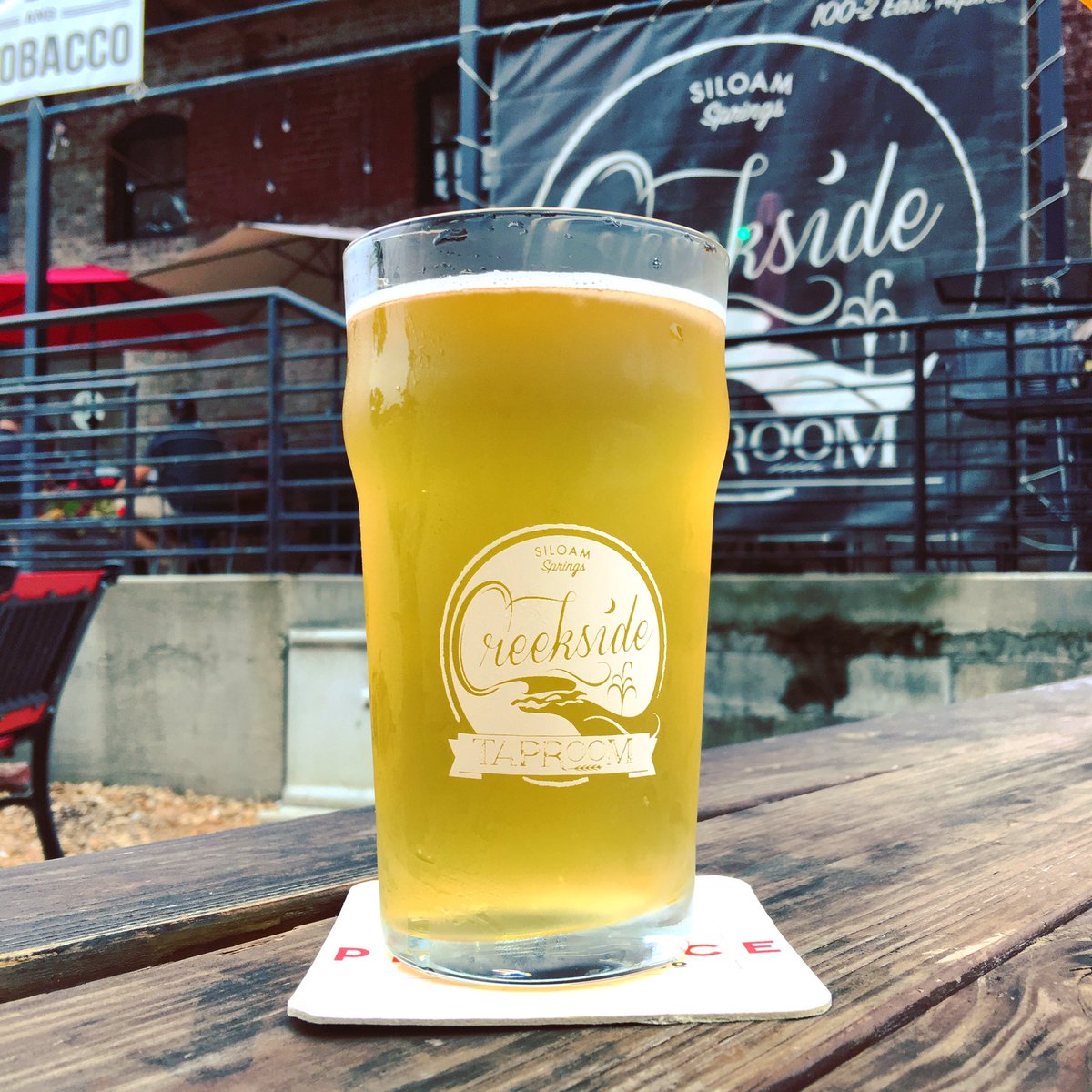 CreeksideTaps's tweet photo. Join us for #happyhourtuesday from 4-6pm! A @NewProvinceBrew Fallen Queen, perhaps? #creeksidetaproom https://t.co/z1rk3ENTEg