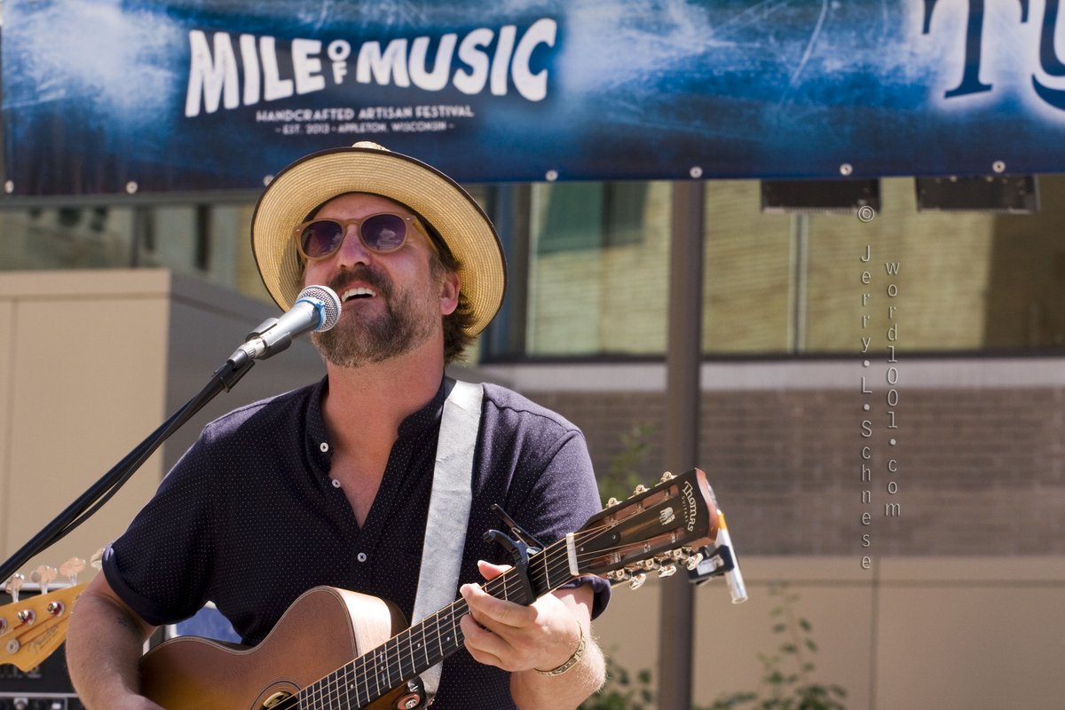 SNAZ's tweet photo. Miles Nielsen (&amp; the Rusted Hearts -  at #mile4) #MileOfMusic ...almost here, planing itinerary... #MileWeek  #mile5 #RareTweet https://t.co/dmqCcHUMZI