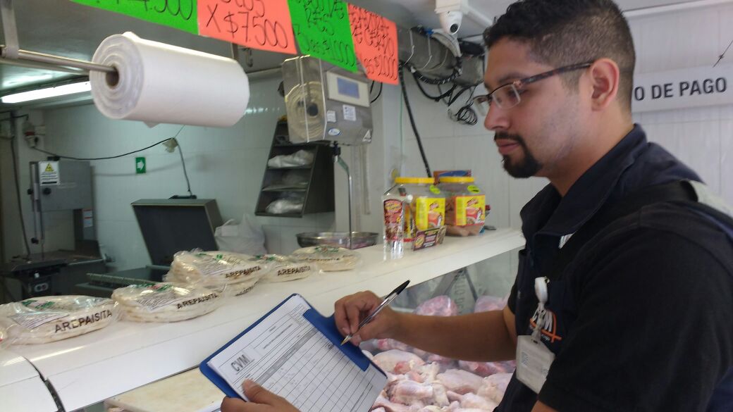 ConsorcioCVM's tweet photo. Estamos en Censo de establecimientos de comercio en Girardota Antioquia.@sicsuper https://t.co/1296zQ3EeL