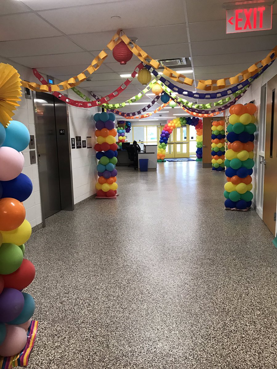 ElliottSummerPl's tweet photo. #perfectattendancerewards @NPSvoices @ELT_Newark @summer_plus #truecolorssummertheme #🌈 @elliottstreet1 @ElliottSummerPl https://t.co/rLKxu3Jpbk