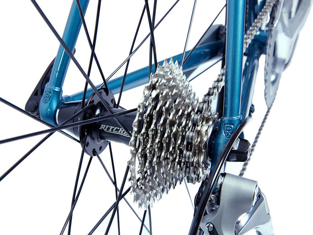 veloacier's tweet photo. @RitcheyLogic - Road Logic 2018 Skyline blue pneus plus larges, nouvelle géométrie - bientôt une version disque ! https://t.co/69lNeIf7zb https://t.co/TGZ3oSZNGe