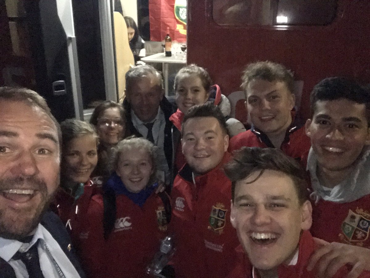 <a href="/PickOfThePride/">Pick Of The Pride 🦁</a> It was great to meet you guys. 🚍👍🏻😁🏉🦁