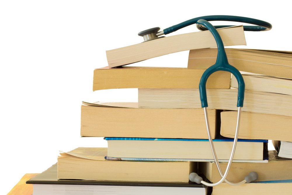 scrubwarsapp's tweet photo. Are you stuck behind a bunch of books? Study the fun way with the Scrub Wars App! #ScrubWarsApp #Medschool #Study>>> https://t.co/bBrOPA5JVk https://t.co/dWkBgqERdb