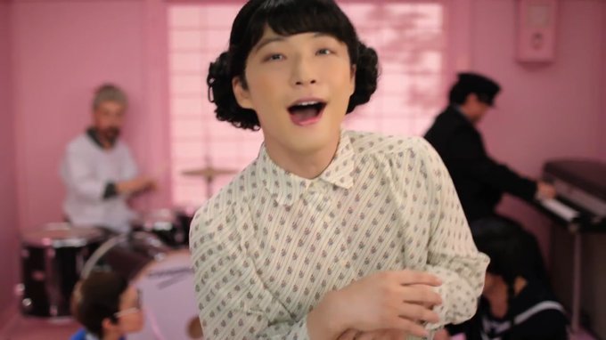 星野源と香取慎吾が似てるw女装姿を画像で比較 ファンの声も紹介 Ssw Fan