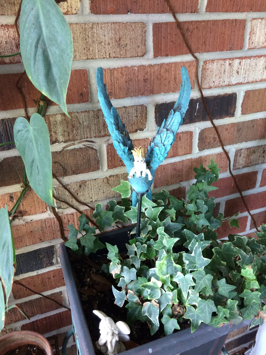 mermaid_queen's tweet photo. Thumbelina Garden Sculpture #designtoscano https://t.co/RkcO5sgcpE