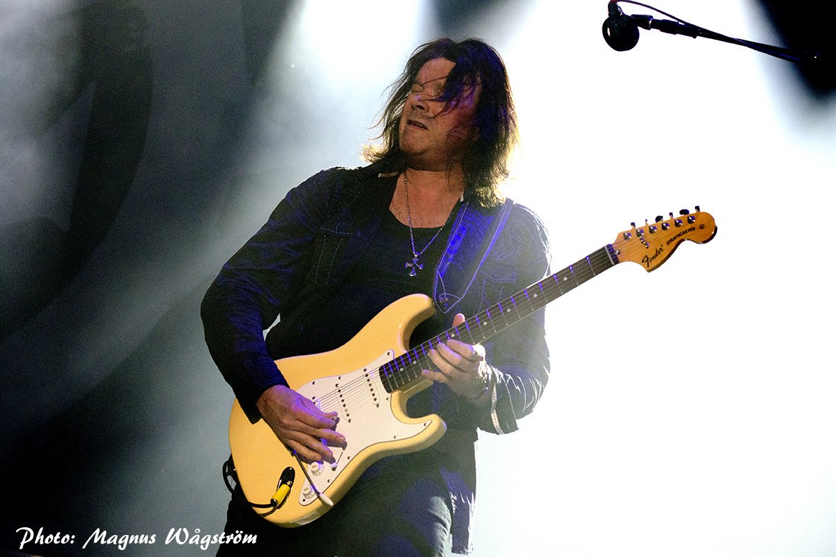 John_Norum's tweet photo. #Storsjöyran in #Östersund (SE), July 28th 2017. Credits: Magnus Wågström #ElectricSummer17 #Europetheband #JohnNorum https://t.co/P9zwk3bnUk
