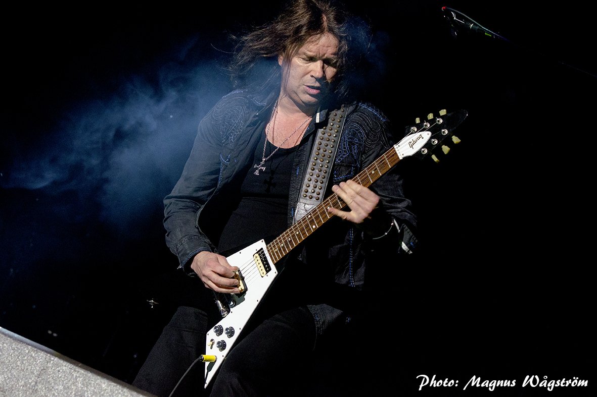 John_Norum's tweet photo. #Storsjöyran in #Östersund (SE), July 28th 2017. Credits: Magnus Wågström #ElectricSummer17 #Europetheband #JohnNorum https://t.co/maPeQIqweH