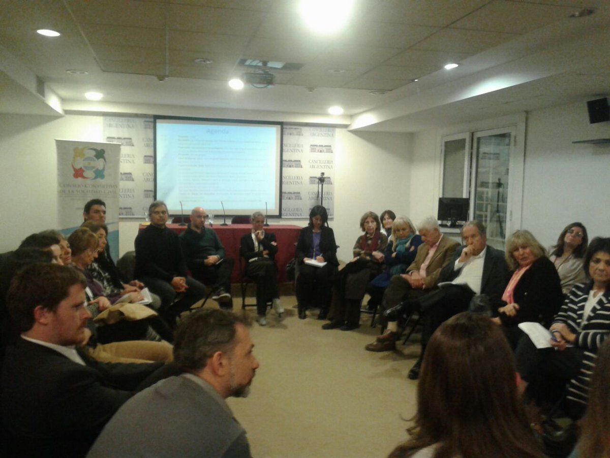 argentinaccsc's tweet photo. Jornada de #saludyadolescencia de la comisión #salud y #politicasdelajuventud del @argentinaccsc @CancilleriaARG #sociedadcivil https://t.co/FKvHw3TP1J