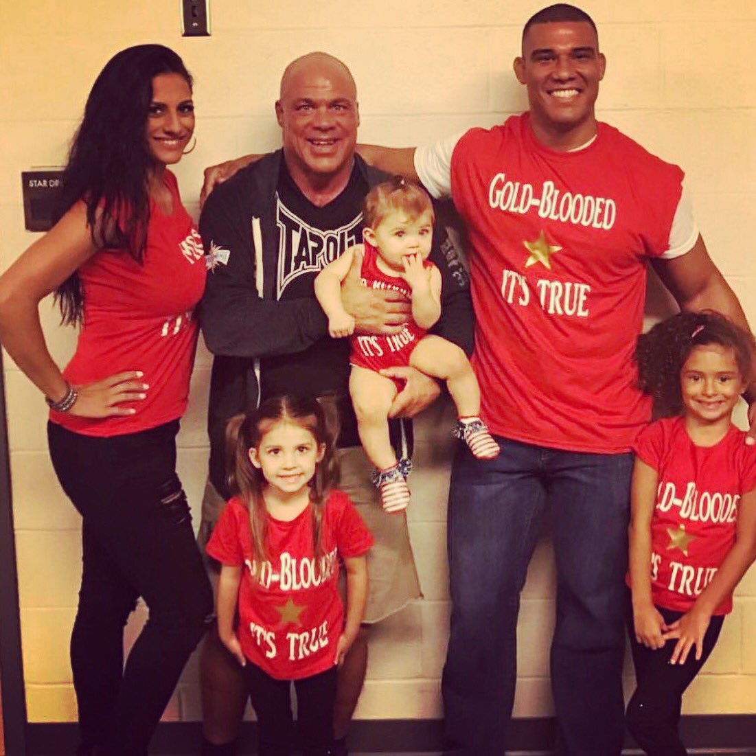 Sistemáticamente papel bordado Jason Jordan on Twitter: "Family time in Pittsburgh!  https://t.co/q7XjPEH0Pw" / Twitter