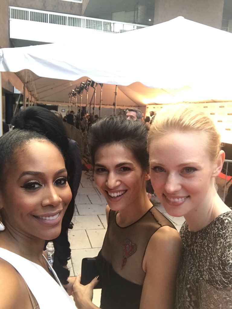 SimoneMissick's tweet photo. @lightizzys @TheDefenders @netflix @Marvel @ElodieYung Here you go boo 😘 https://t.co/uVZpJlKy78